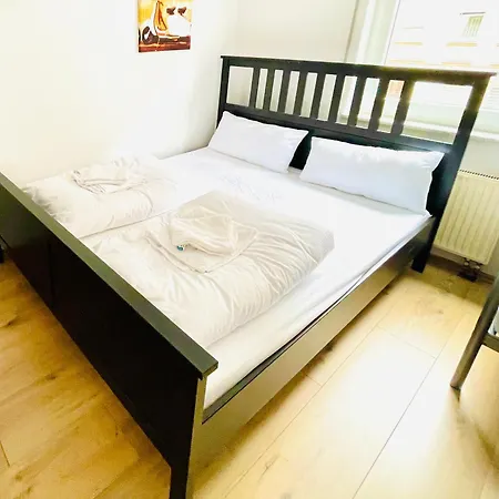 Apartamento Mit Balkon In - 12 Min Vom Hauptbahnhof Mit S-bahn